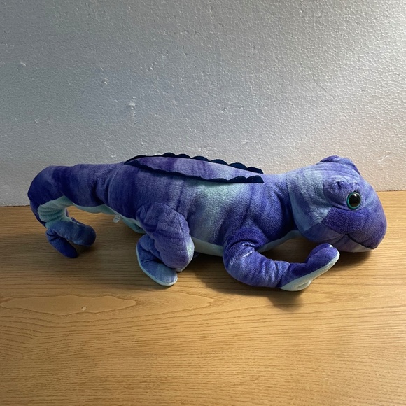 Kohls Cares Eric Carle The Mixed Up Chameleon Lizard Plush Blue Purple 17” Large - Picture 4 of 9